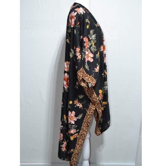 American Eagle Outfitters Black Floral Kimono One Size - Picture 2 of 9